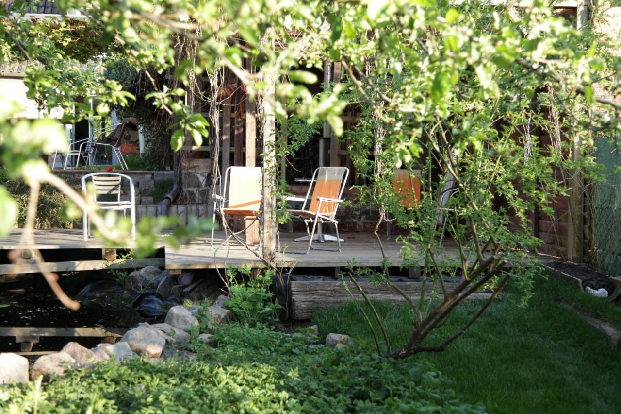 Grosse Wohnung / Haushaelfte In Peetzig Am See Анґермюнде Екстер'єр фото