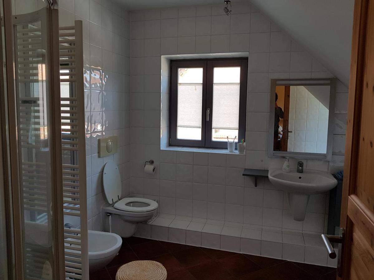 Grosse Wohnung / Haushaelfte In Peetzig Am See Анґермюнде Екстер'єр фото